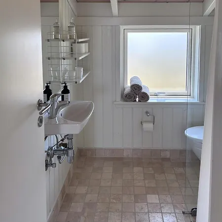 Vakantiehuis House On Wild Heathland In First Row To The Sea Yderby